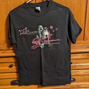 Avril Lavigne concert tshirt